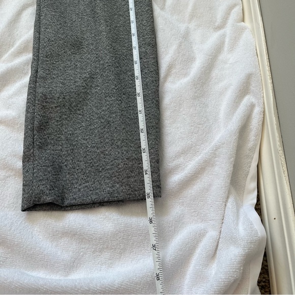 Banana Republic Avery Grey Dress Pants. Size 0 - Picture 7 of 8